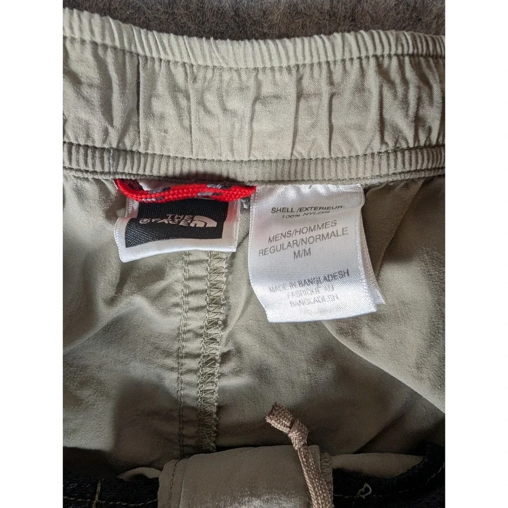 The North Face Mens Khaki Nylon Utility Hiking Shorts Zipper Pockets Regular M